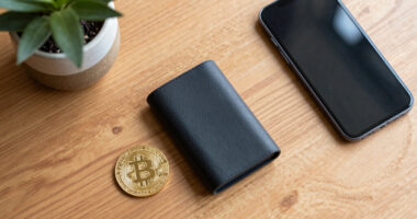 14 Best Cryptocurrency Hardware Wallets in 2026