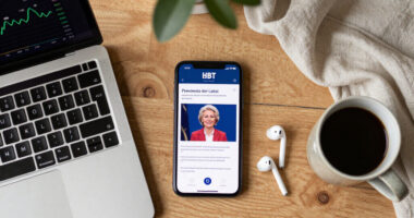Von Der Leyen Issues Statement After Call With Zelenskyy